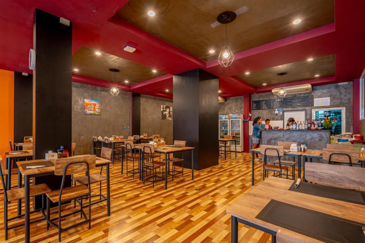 Nice To Meat You Rooms Patong Esterno foto