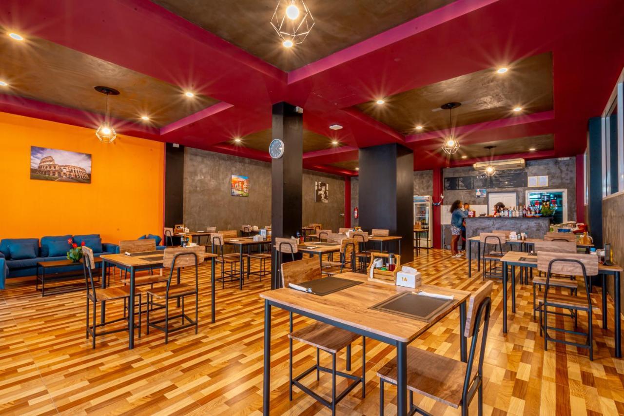Nice To Meat You Rooms Patong Esterno foto