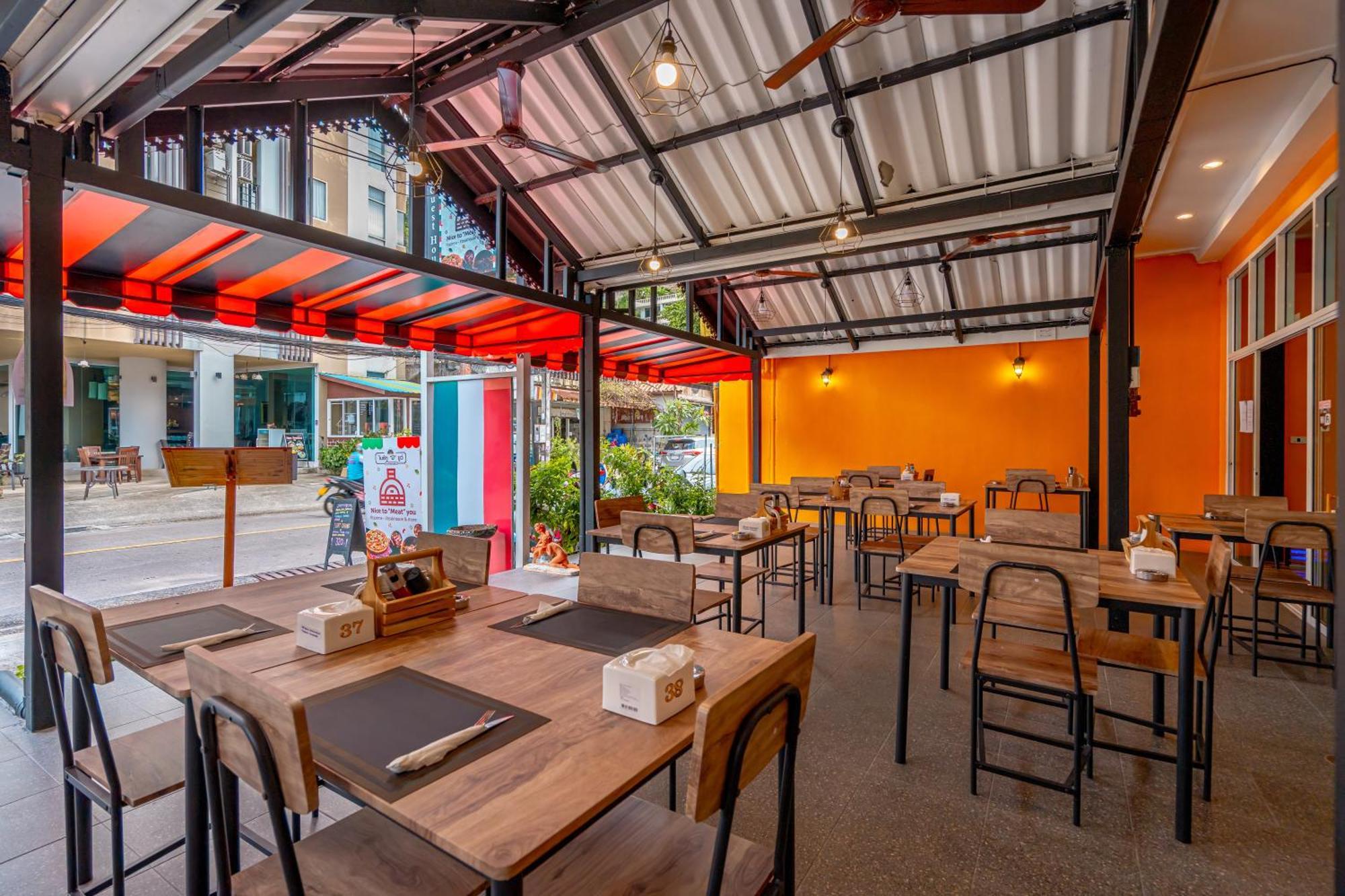 Nice To Meat You Rooms Patong Esterno foto