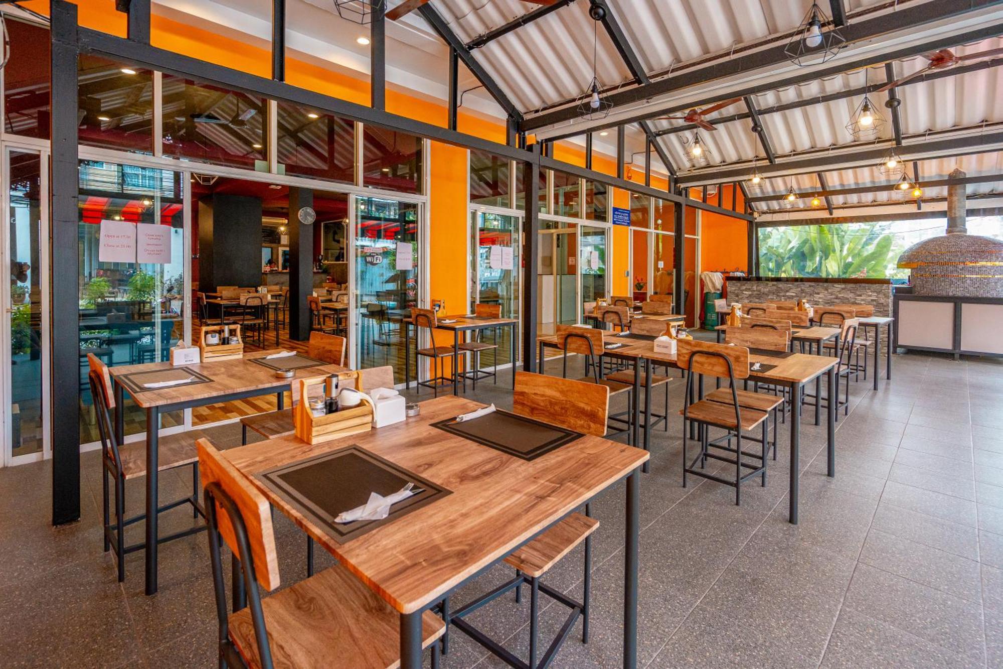 Nice To Meat You Rooms Patong Esterno foto