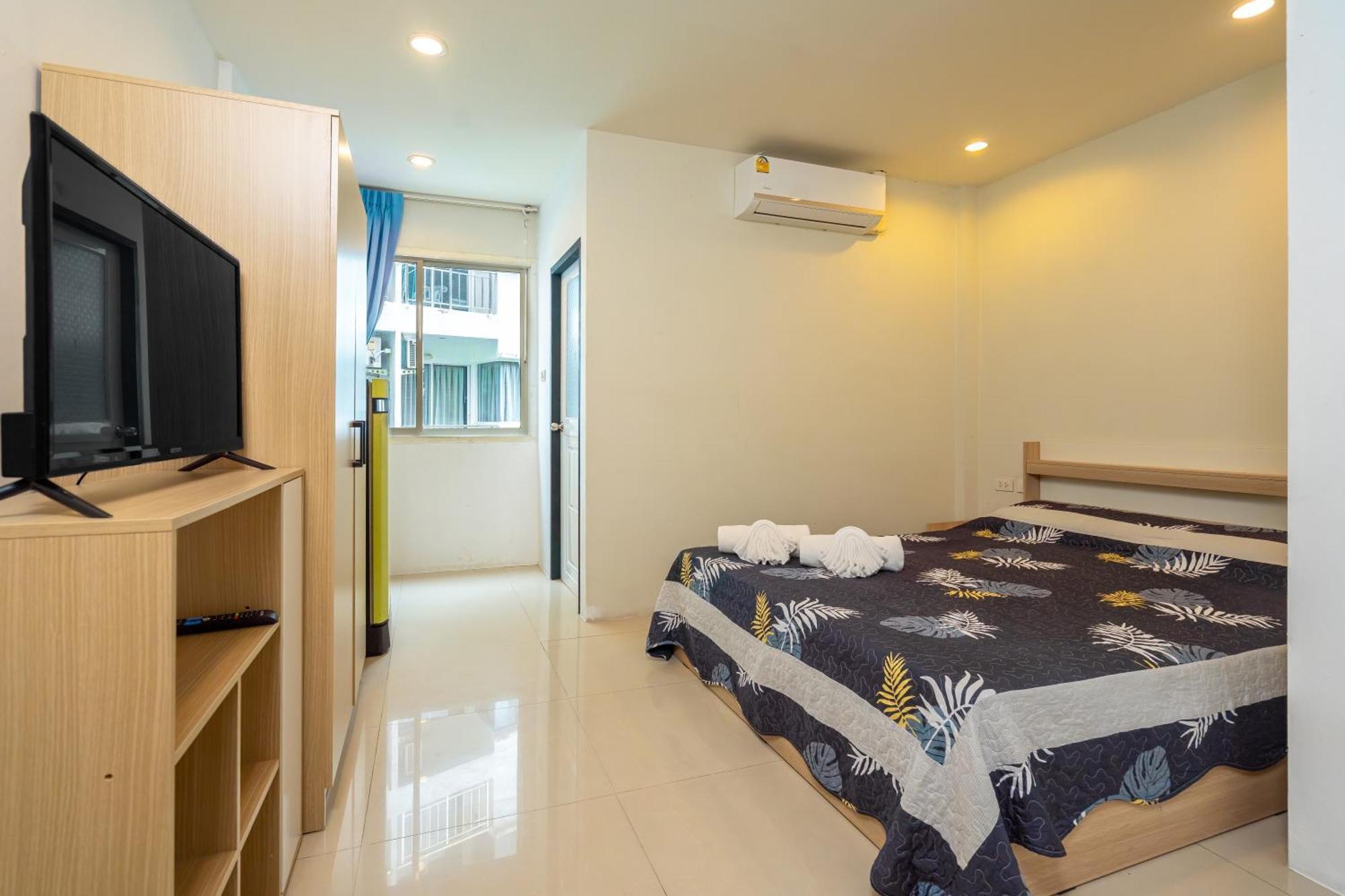 Nice To Meat You Rooms Patong Esterno foto