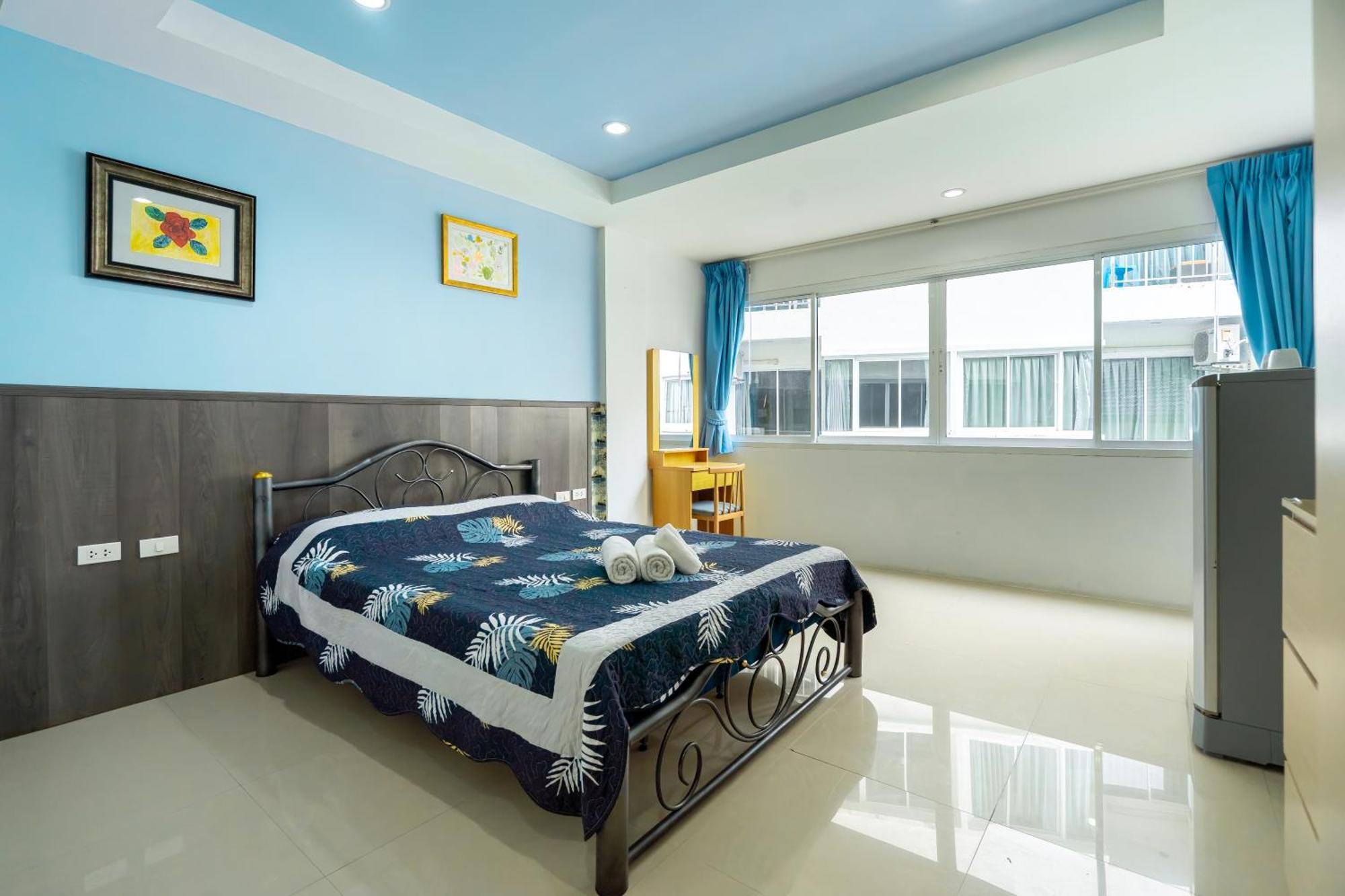 Nice To Meat You Rooms Patong Esterno foto