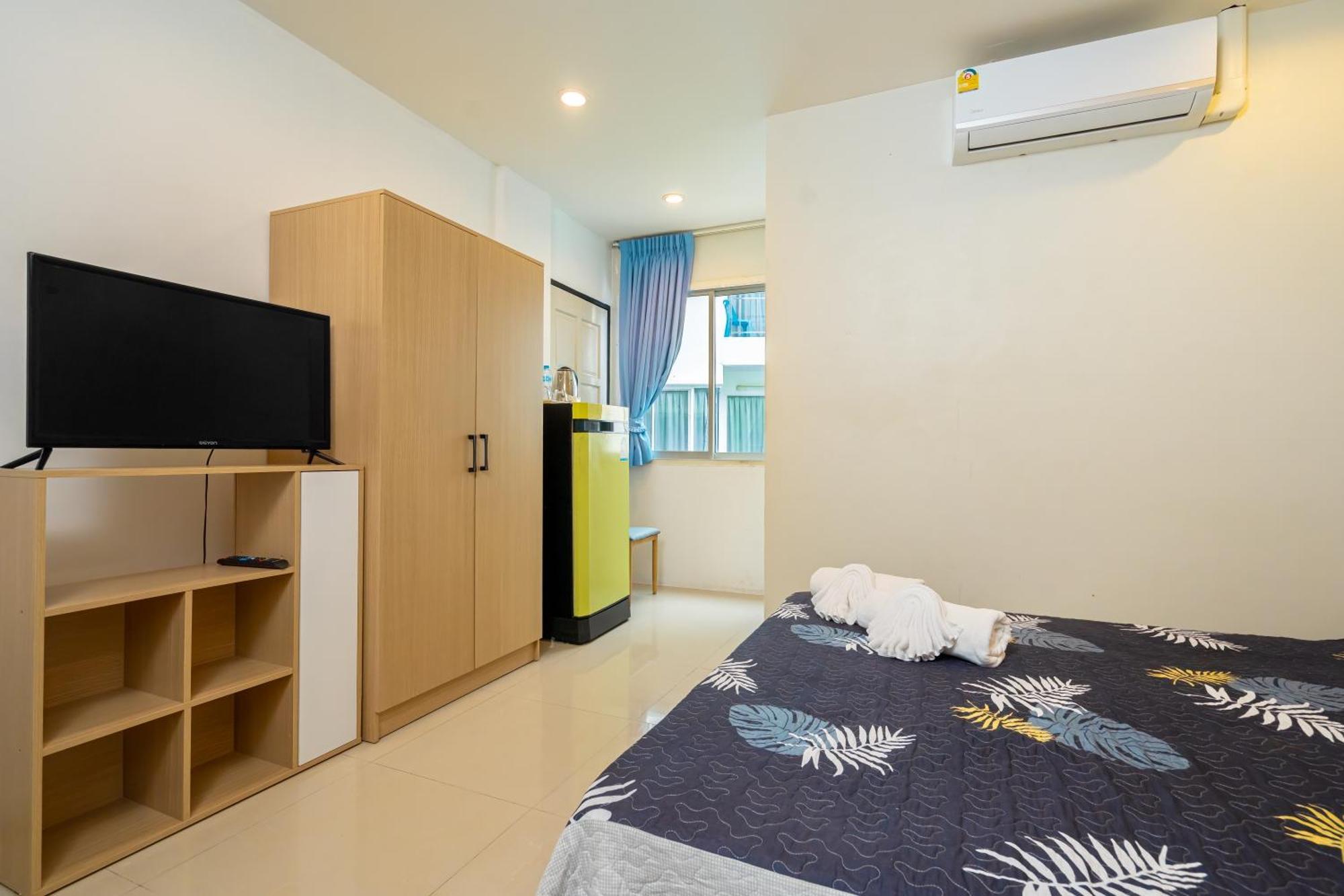 Nice To Meat You Rooms Patong Esterno foto